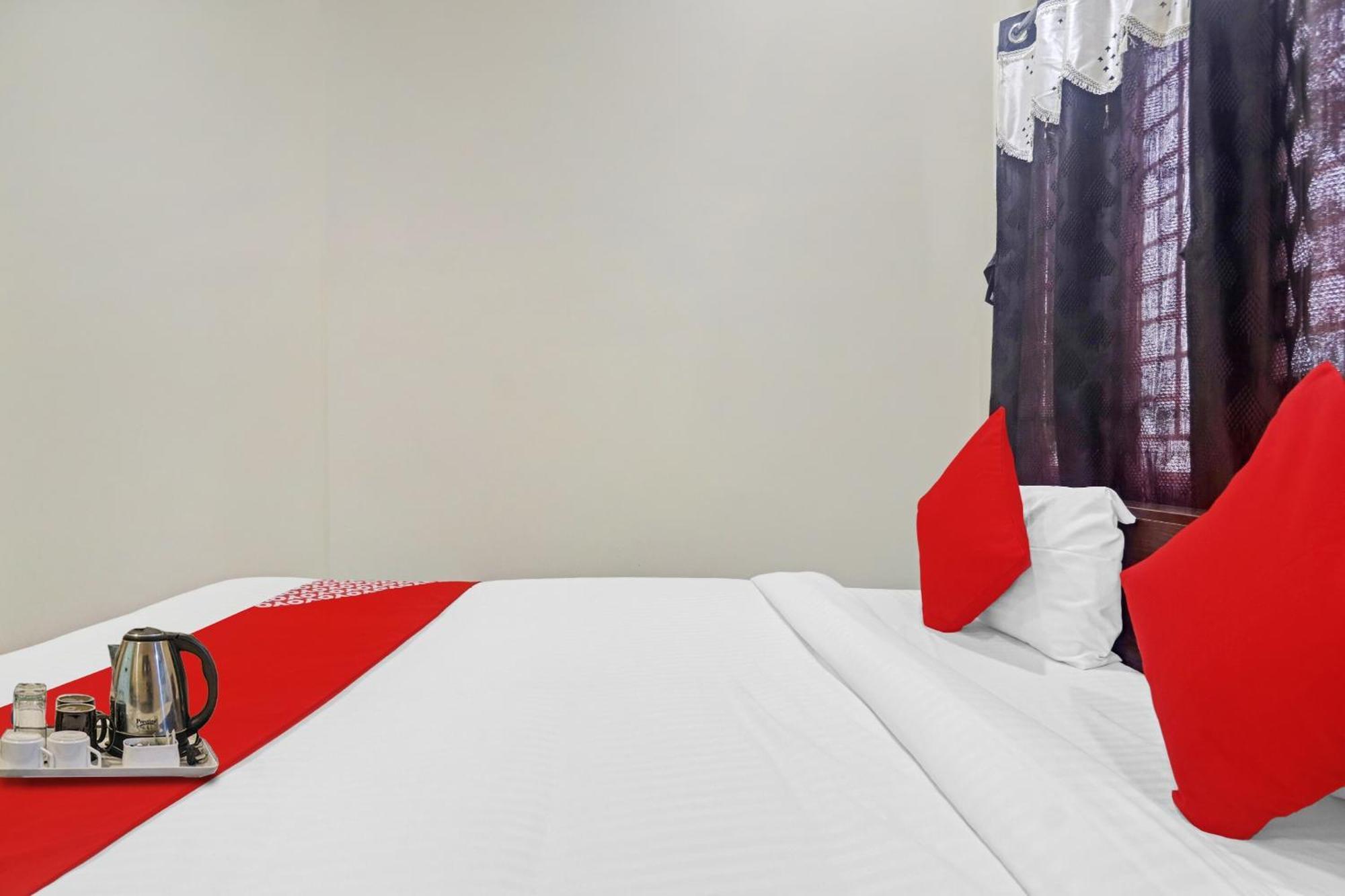 Hotel O Sri Navya Grand Near Nexus Hyderabad Bagian luar foto